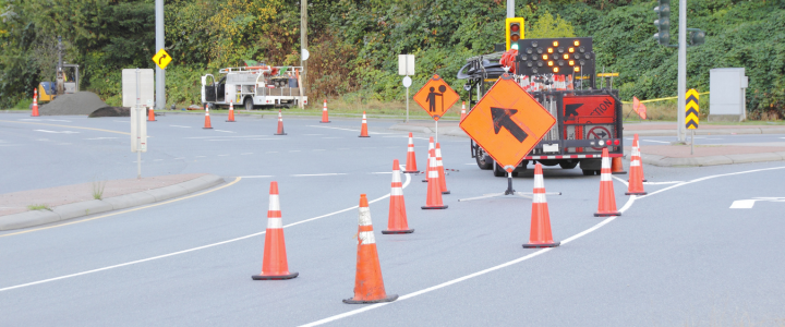 How Traffic Control Services Ensure Worksite Compliance